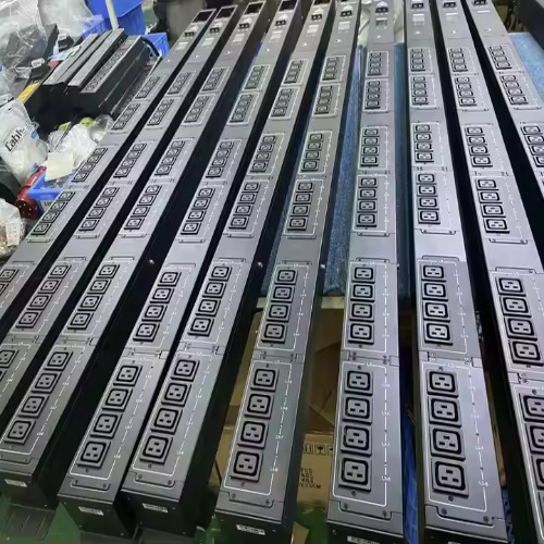 OIT 24Ports C19 16A 90KW Each Outlet PDU - Image 2